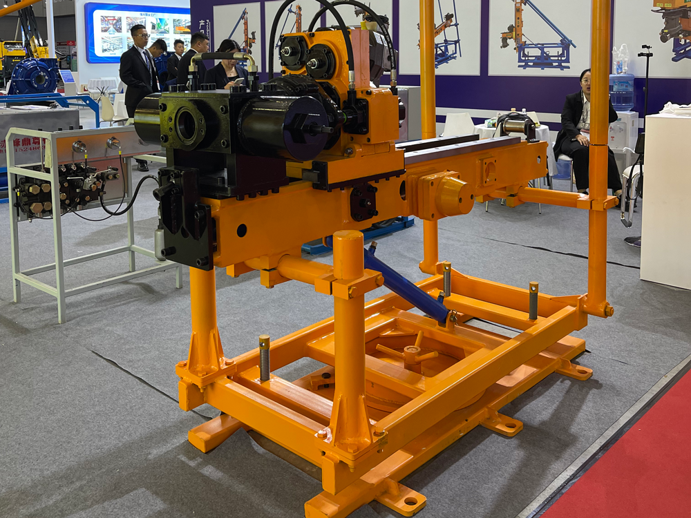 Полногидравлическая шахтная колонковая буровая установка KY-500A (ZDY1000S)